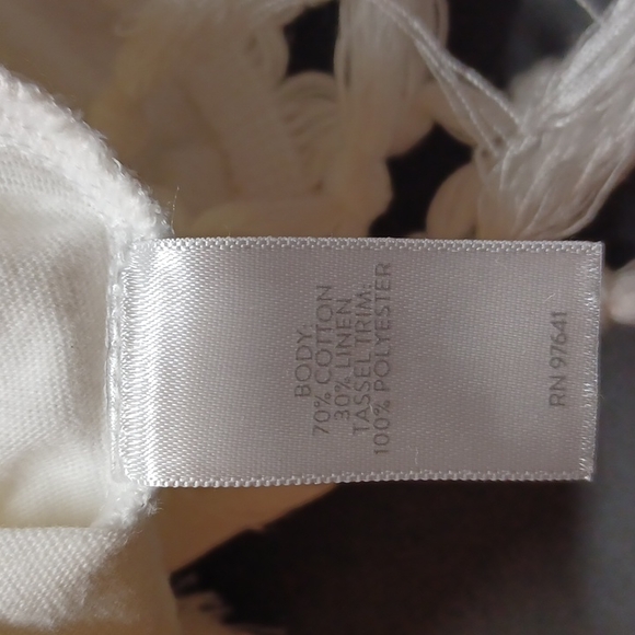 J Jill sleeveless tank with fringed bottom. sleeveless white size small - Picture 6 of 7